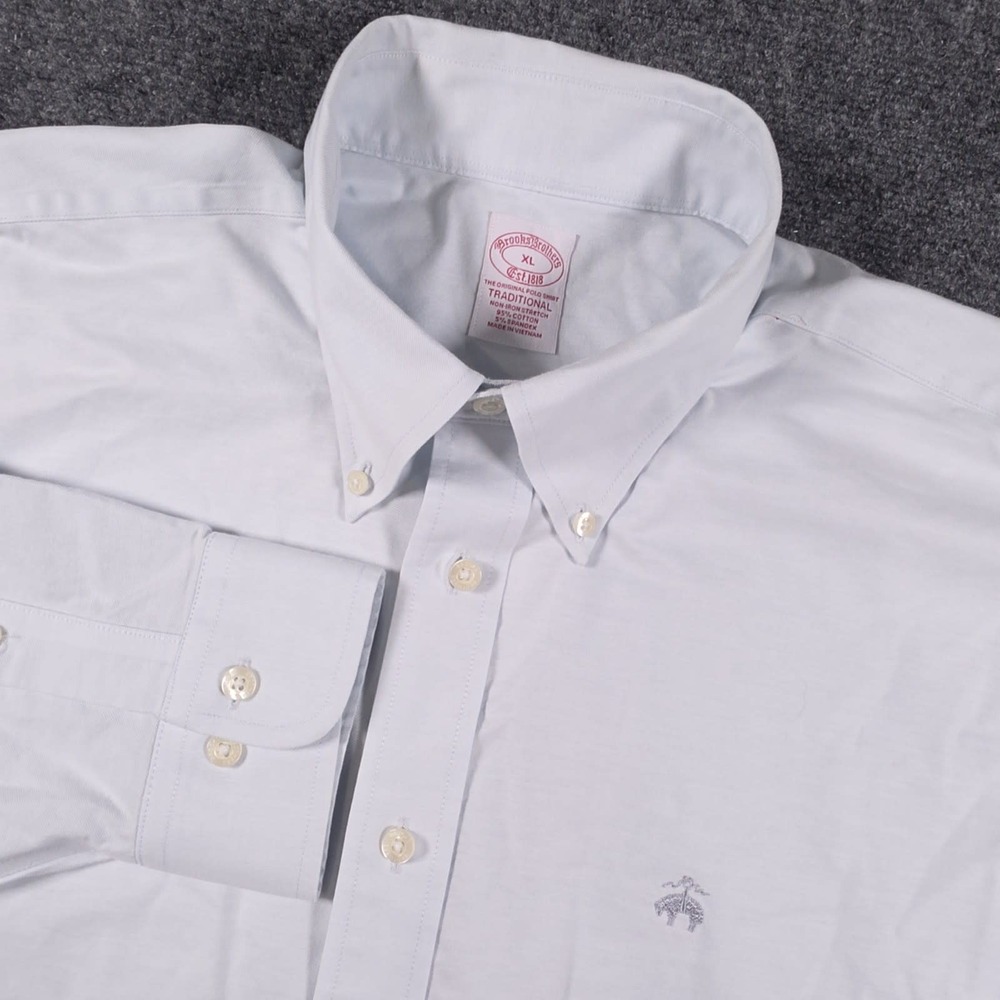 Brooks Brothers Button Down Shirt Mens XL Non-Iron Stretch Embroiderd Logo OCBD